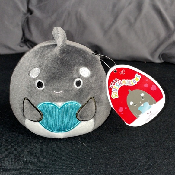 ⭐️3 For $15⭐️NWT 2021 Kai Whale Valentines Day Squishmallow (5 Inch) - Picture 1 of 6